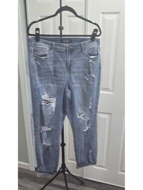 Judy Blue Women's Size 32 Boyfriend Fit Distressed Stretch Denim Jeans Grunge
